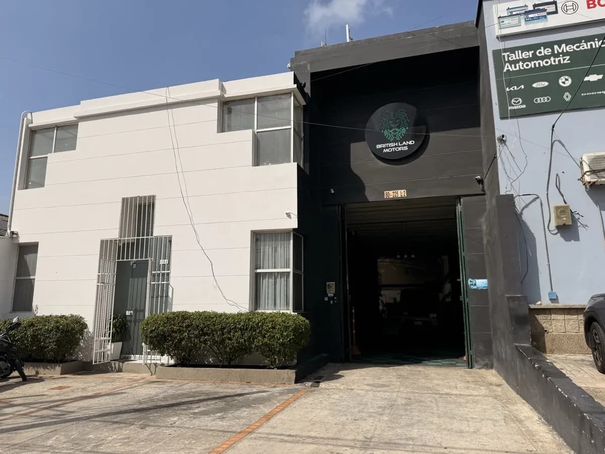 Fachada British Land Motors — Taller especializado en Barranquilla